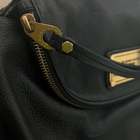 Marc Jacobs Natasha Black Crossbody Bag with Gold Details - Picture 7 of 12